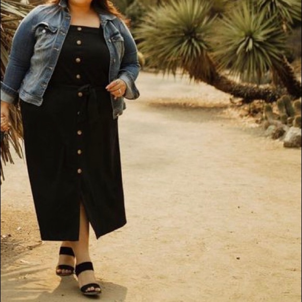 Ava and Viv Black Dress